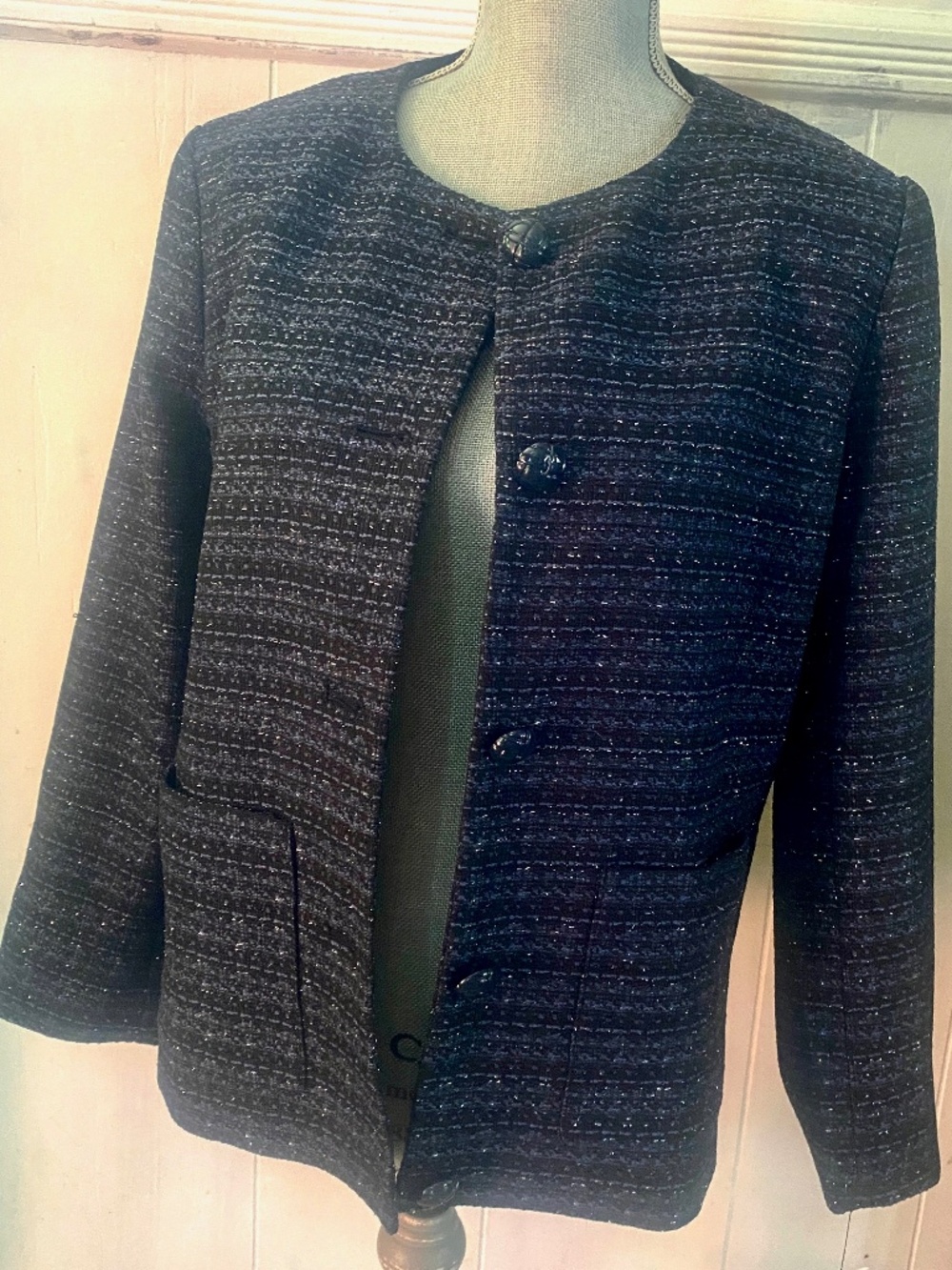 NWT ON 34th Women's Size Medium Navy-Blue Blazer w Pockets & Metallic Accent